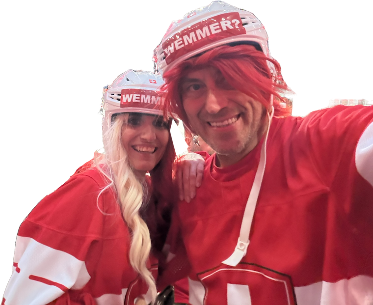 Raffelix in Schweizer Fantrikots